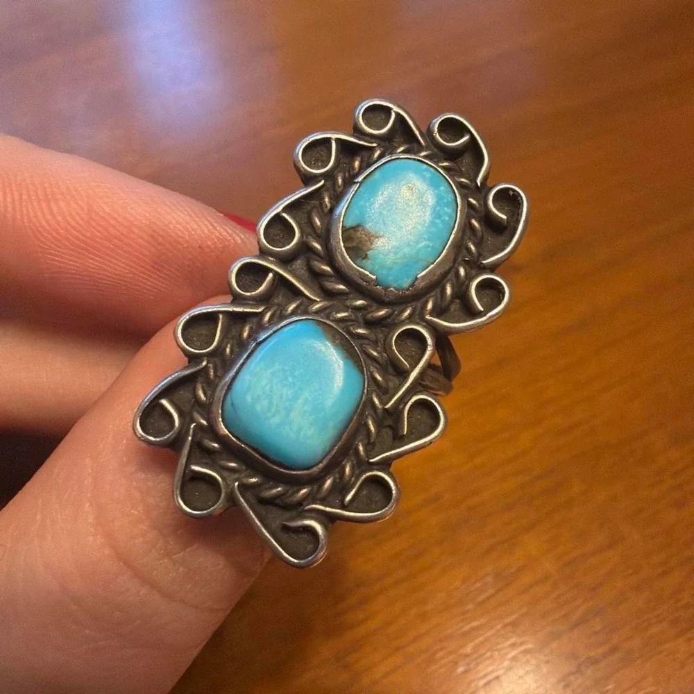 Vintage Sterling Silver and Turquoise Ring